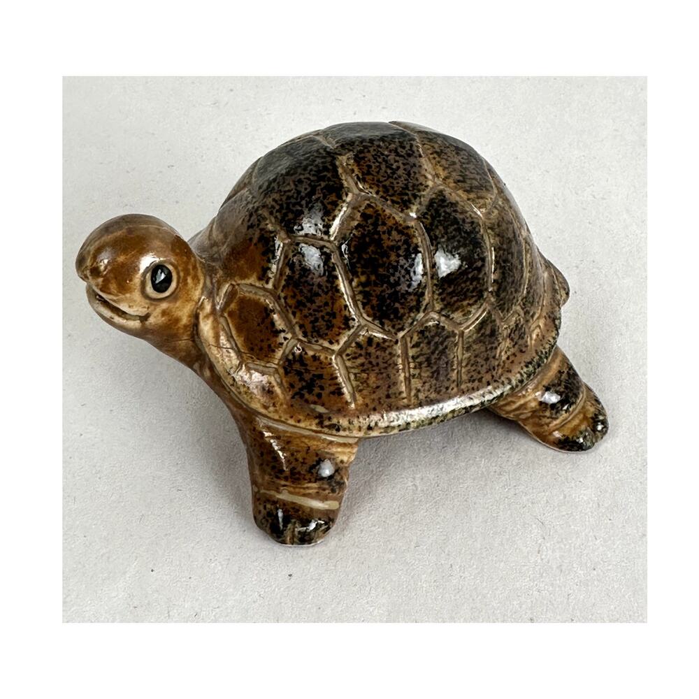 Turtle Ceramic Brown Otagiri OMC Japan 3.5 x 25. x 2 Inches Yellow Label